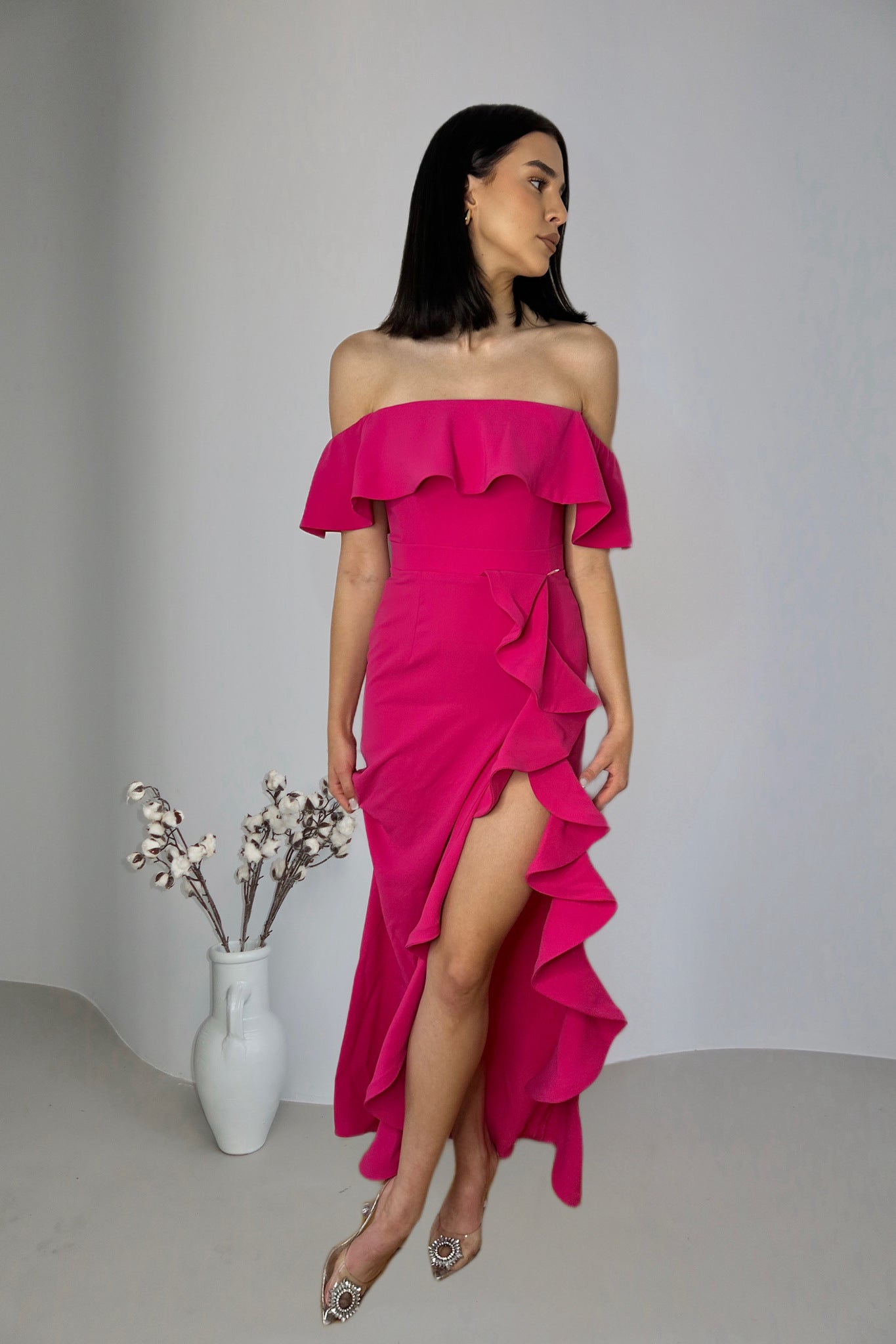 Solid Color Slit Dress With Ruffles In Shoulder